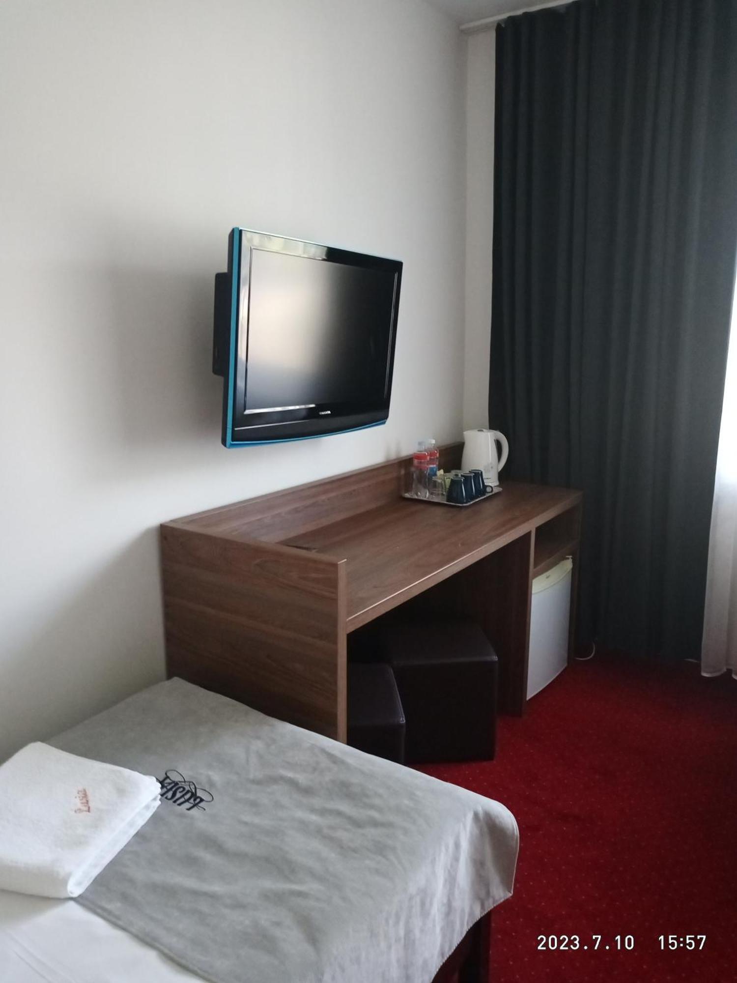 ヴィスワ Lusia Bed & Breakfast エクステリア 写真